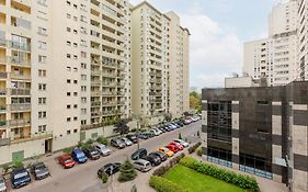 Pejzażowa Apartment Metro Wilanowska Mokotów by Renters
